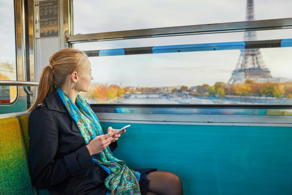coach professionnel entreprise paris - femme dans un métro - coaching and coaching